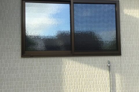 窓ガラスフィルム