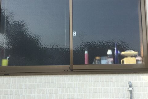 窓ガラス