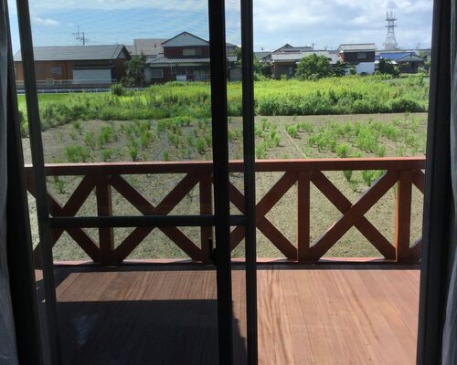 窓ガラスフィルム