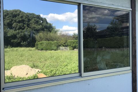 窓ガラスフィルム