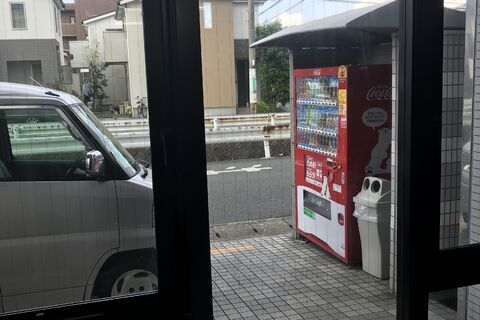 窓ガラスフィルム