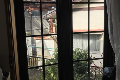 窓ガラスフィルム