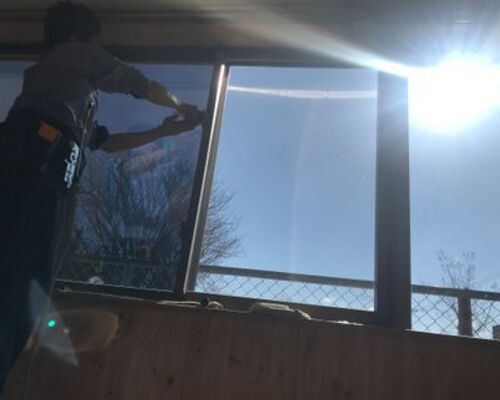 窓ガラスフィルム