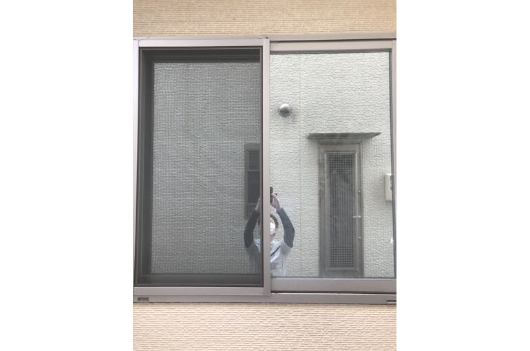 窓ガラスフィルム