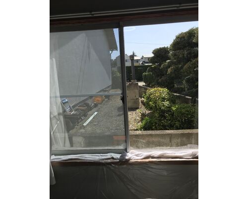窓ガラスフィルム