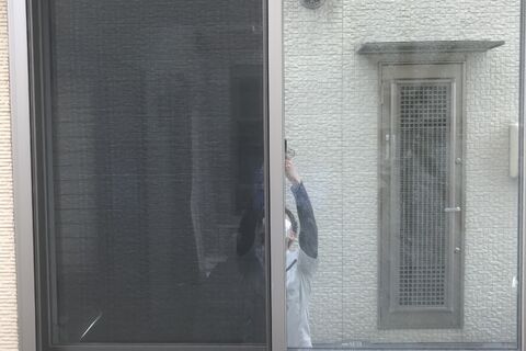 窓ガラスフィルム