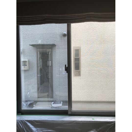 窓ガラスフィルム