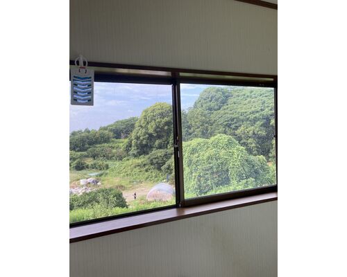 窓ガラスフィルム