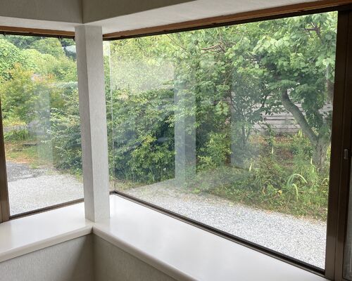 窓ガラスフィルム