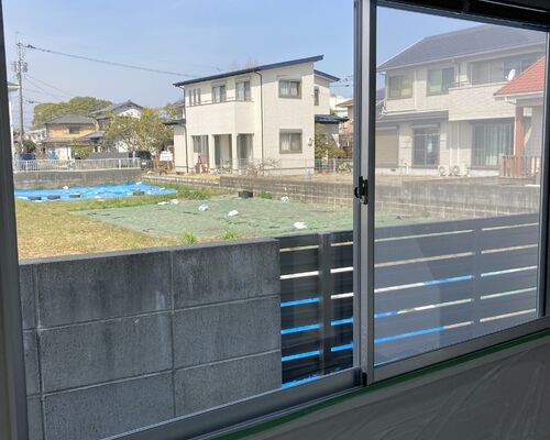 窓ガラスフィルム