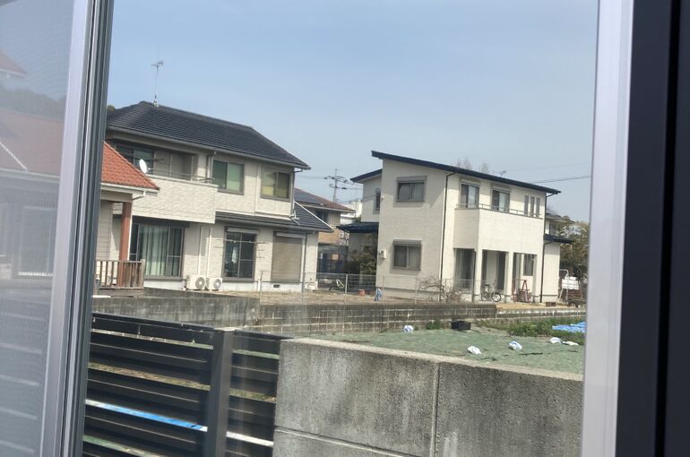 窓ガラスフィルム