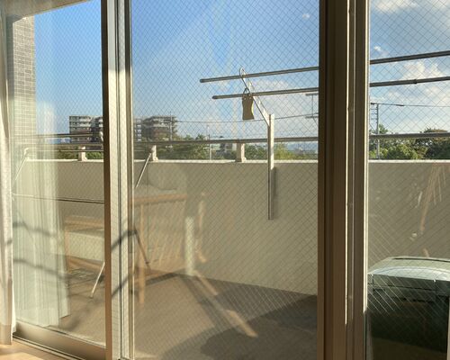 窓ガラスフィルム