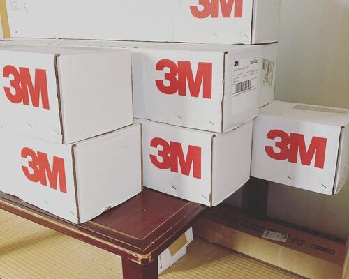 窓ガラスフィルム