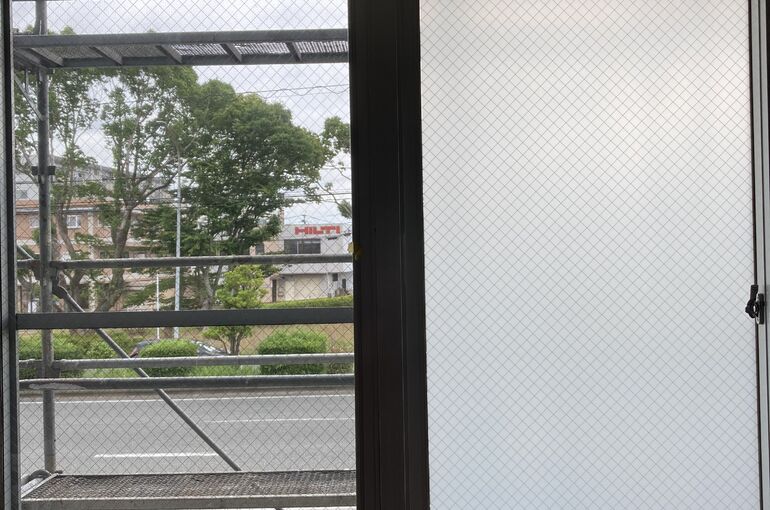 窓ガラスフィルム